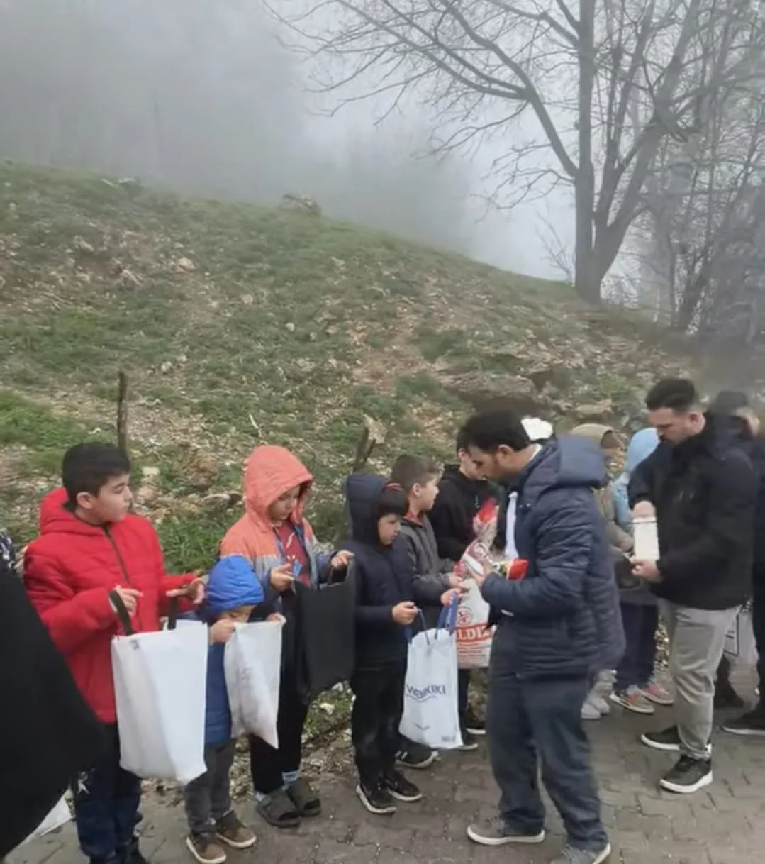Andırın'da Bayram Sevinci: Çuhadarlı’da Asırlık Şeker Geleneği yaşatıldı