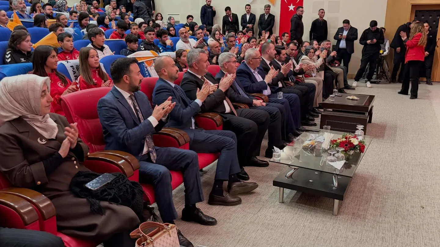 648421519 18325912183247935 44651021484005713 n