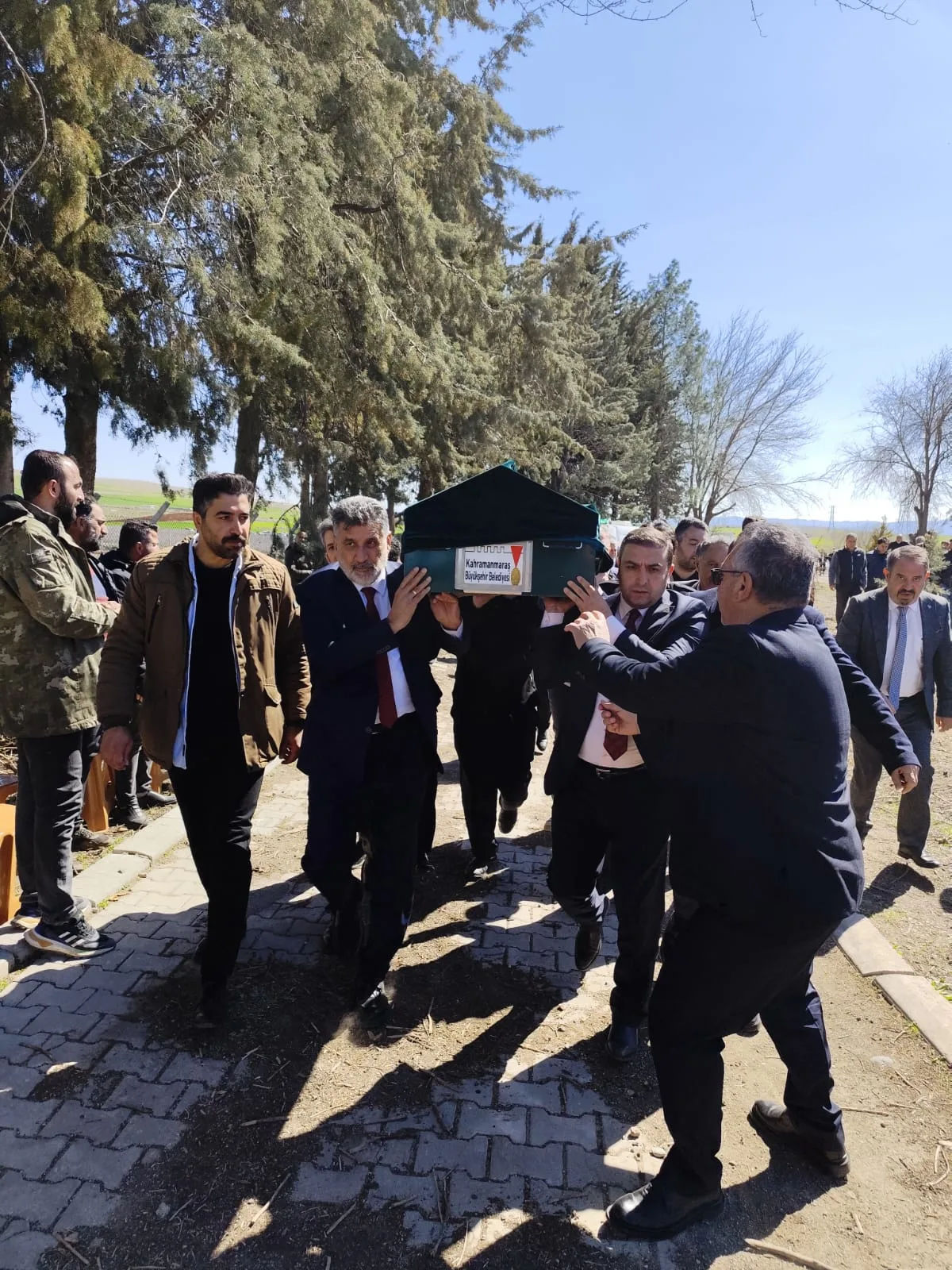 6b541f50 43a2 4c47 8d19 5967be0be0e5