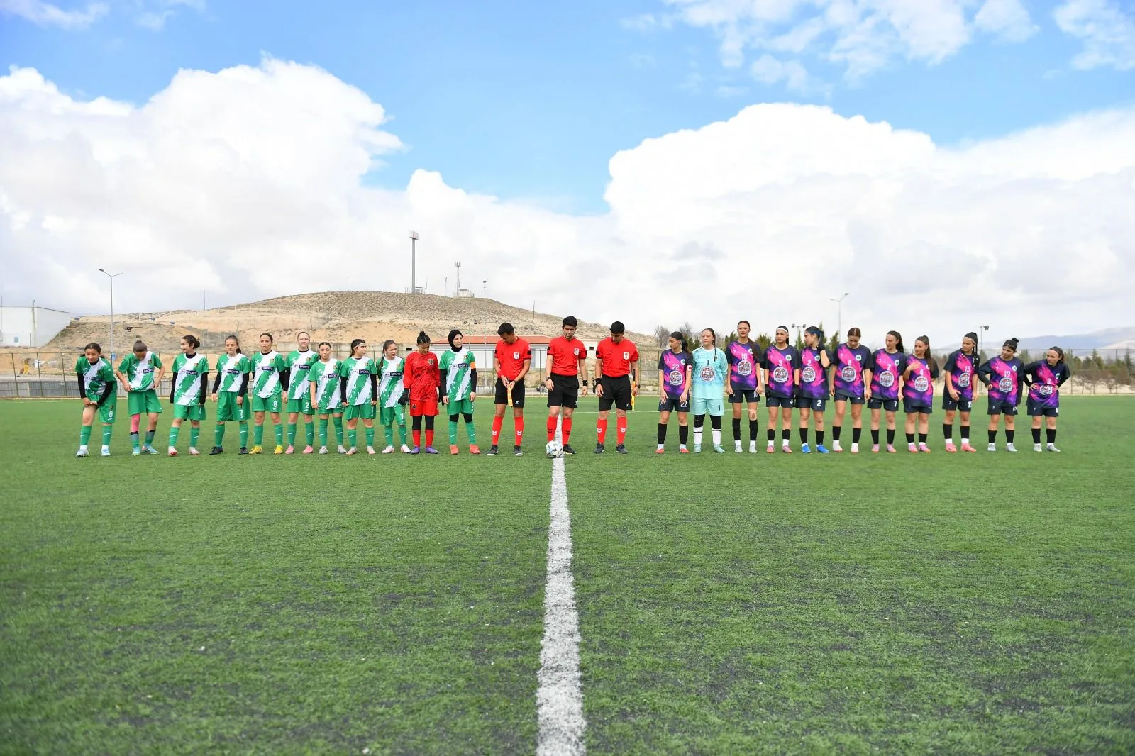 Namağlup şampiyon Anadoluspor, Play-Off’a da fırtına gibi başladı!