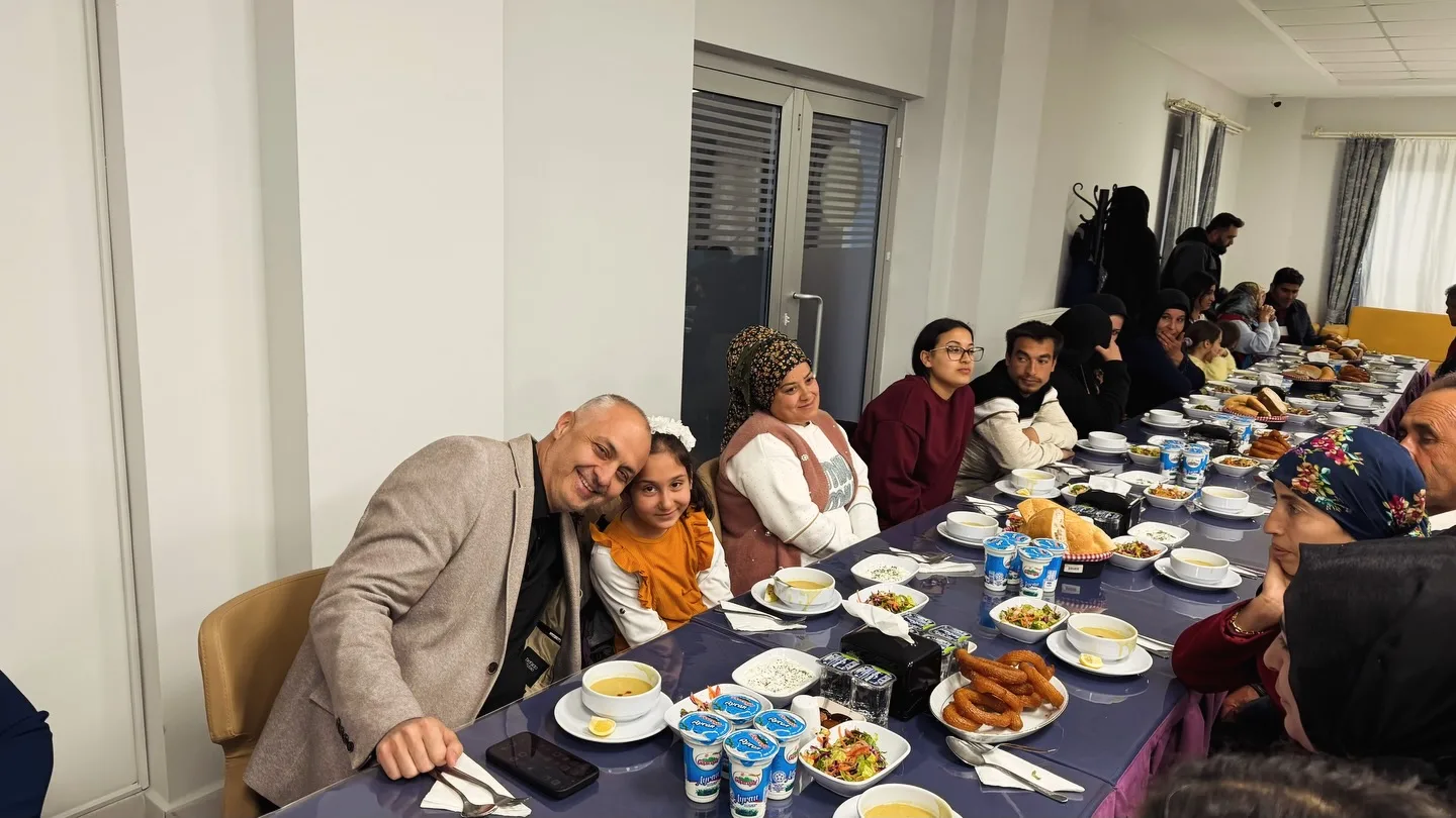 Andirinda Yetim ve Engelsiz Bireyler Icin Anlamli Iftar Bulusmasi 3