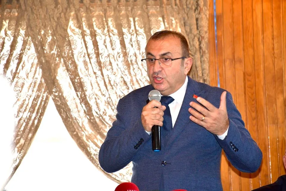 Atesten Ogretmen Cinayetine Sert Tepki 1