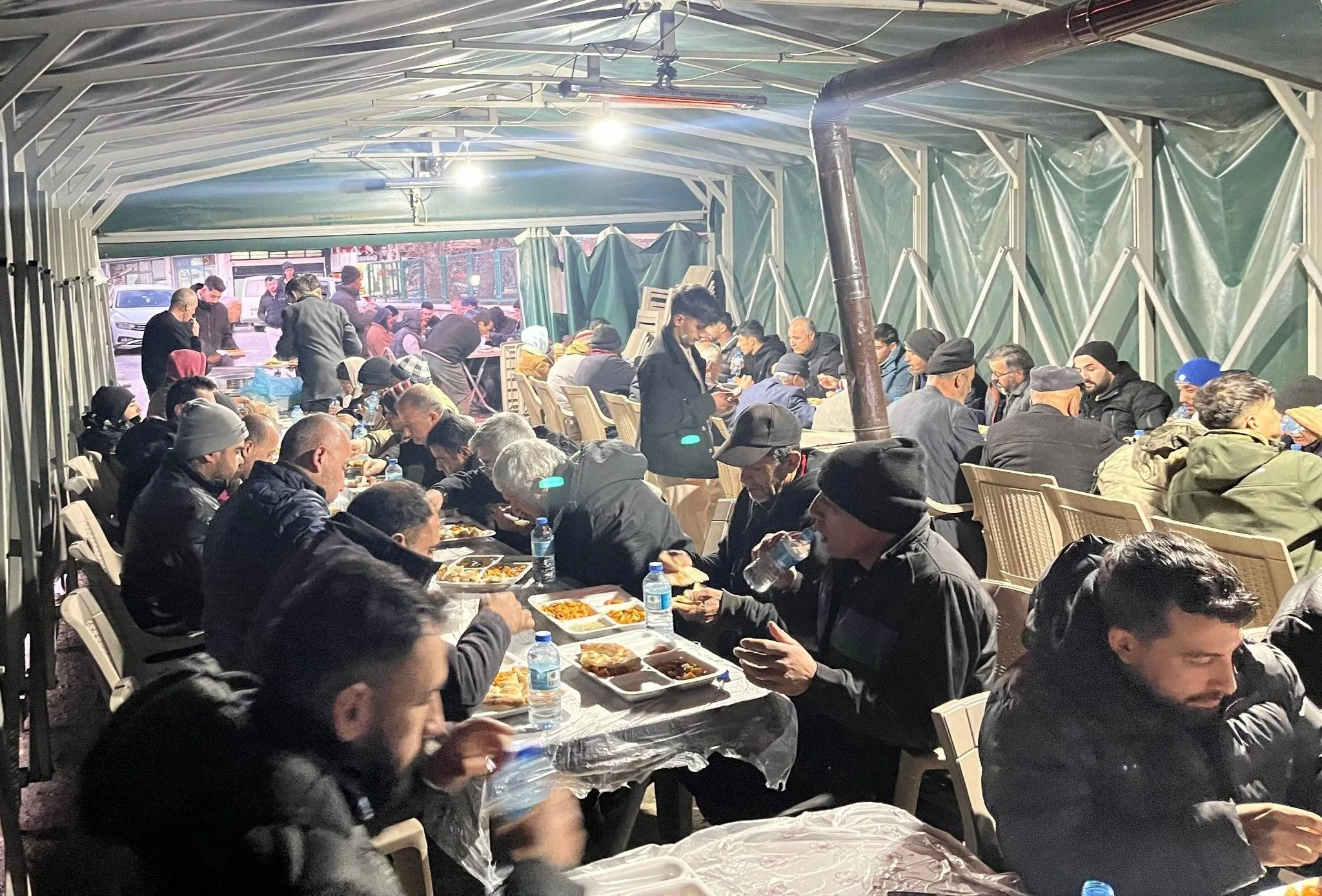 Cicek Gonlumuz bir soframiz bir 2