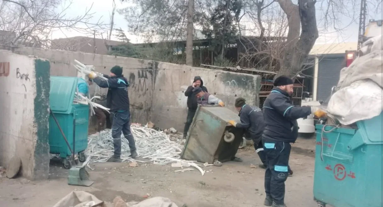 Dulkadiroglunda 105 Mahallede Temizlik Seferberligi Suruyor 4
