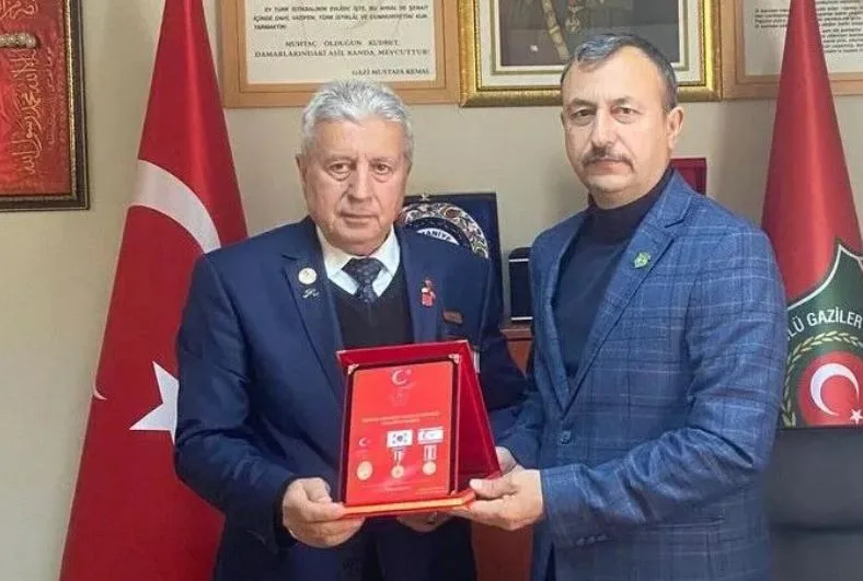 Osmaniye’de vatan savunmasının kahraman temsilcileri, anlamlı bir ziyarette bir araya