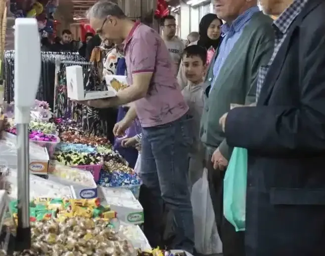 Kahramanmaraş’ta Bayram Öncesi Çarşı Yoğunluğu Başladı