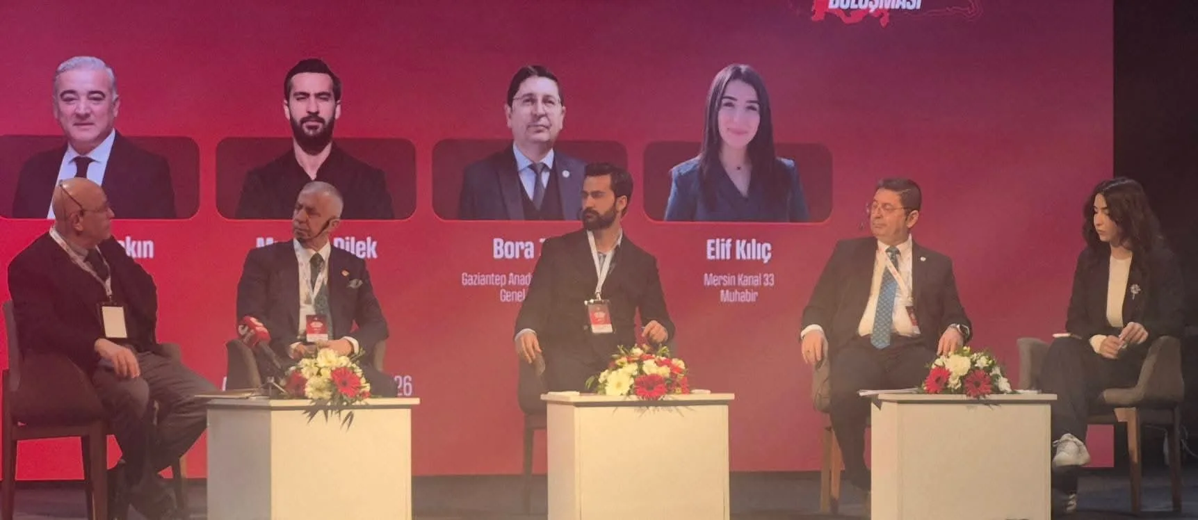 Gazeteciligin Gelecegi Masaya Yatirildi 1