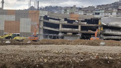 6 Şubat depremlerinde ağır hasar alan Kahramanmaraş merkezindeki simge yapılardan