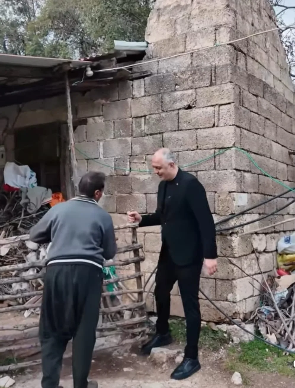 Andırın Belediye Başkanından Bayram Ali’ye Yeni Ev Sözü