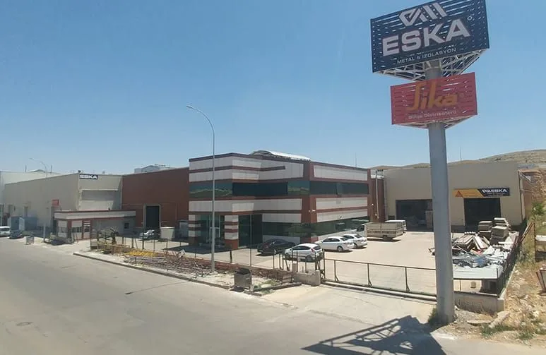 Kahramanmaraş’ta temelleri atılan ve İnşaat mühendisi Ali Alpdoğan’ın Yönetim Kurulu