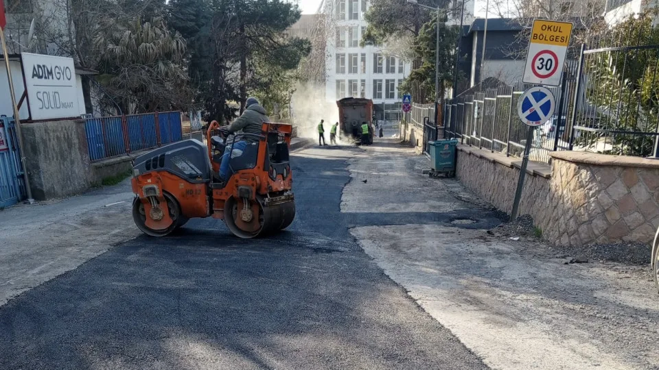 Altyapı imalatları esnasında yol yüzeylerinde meydana gelen bozulmaların onarımı için