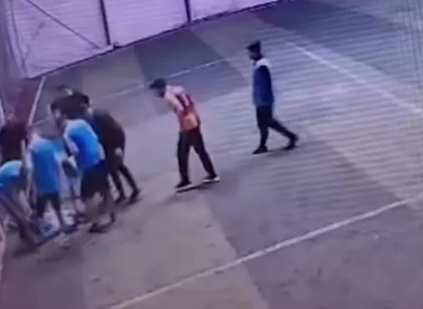 Kahramanmaraş’ın Onikişubat ilçesinde spor yaparken fenalaşan bir kişi, kaldırıldığı hastanede