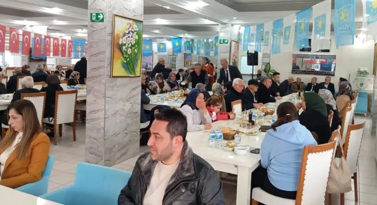 İYİ Partililer Kadirli’de Aynı Sofrada Buluştu