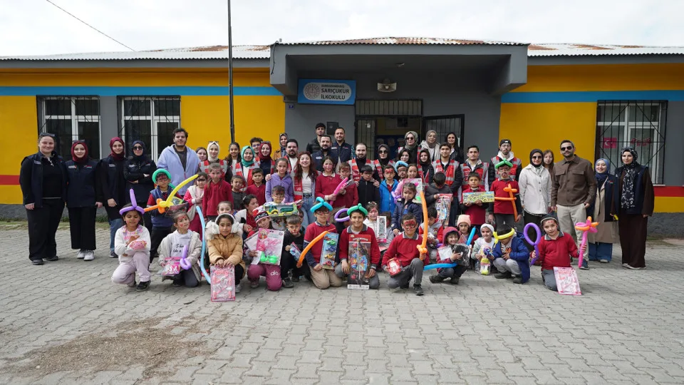 Kahramanmaraş Büyükşehir Belediyesi’nin gençlik enerjisi Pusula Maraş ve Gençlik Meclisi,