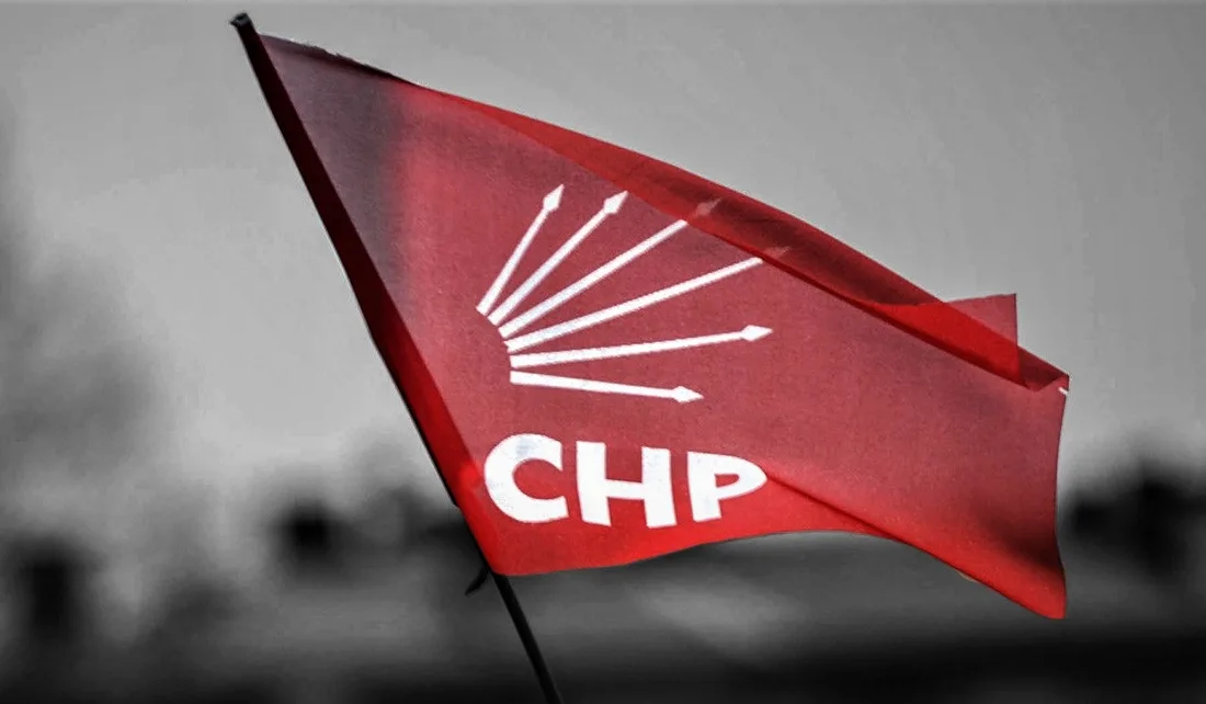 CHP'li belediyelere yönelik operasyonlar sürüyor. 2 belediyeye yapılan operasyonda çok