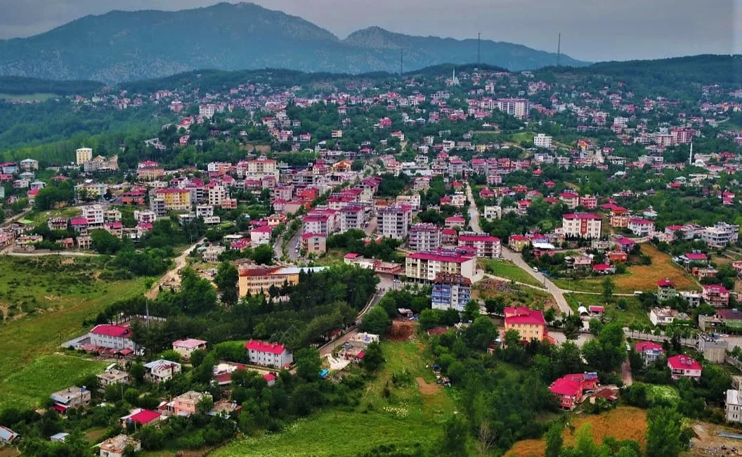 Kahramanmaraş’ın Andırın ilçesinde etkili olan şiddetli sağanak yağış, hayatı ve
