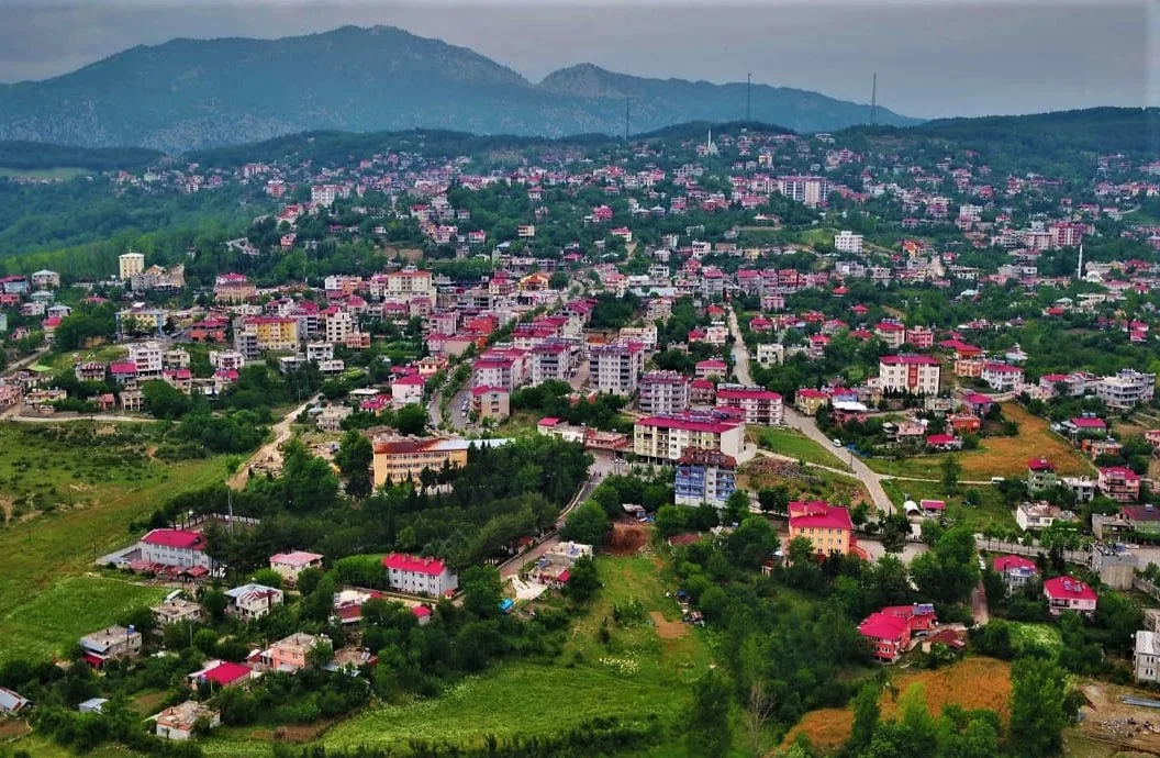 Kahramanmaraş’ın Andırın ilçesinde etkili olan şiddetli sağanak yağış, hayatı ve