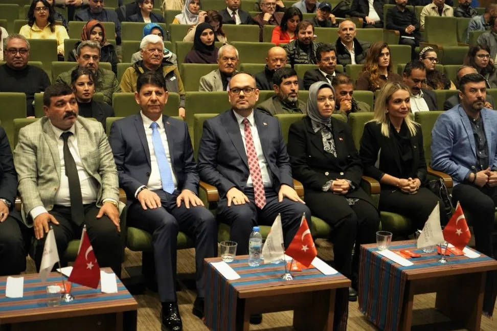 “İletişimin Yeni Yüzyılı Güçlü İletişim, Etkin Kamu: Gaziantep Eğitim Programı”