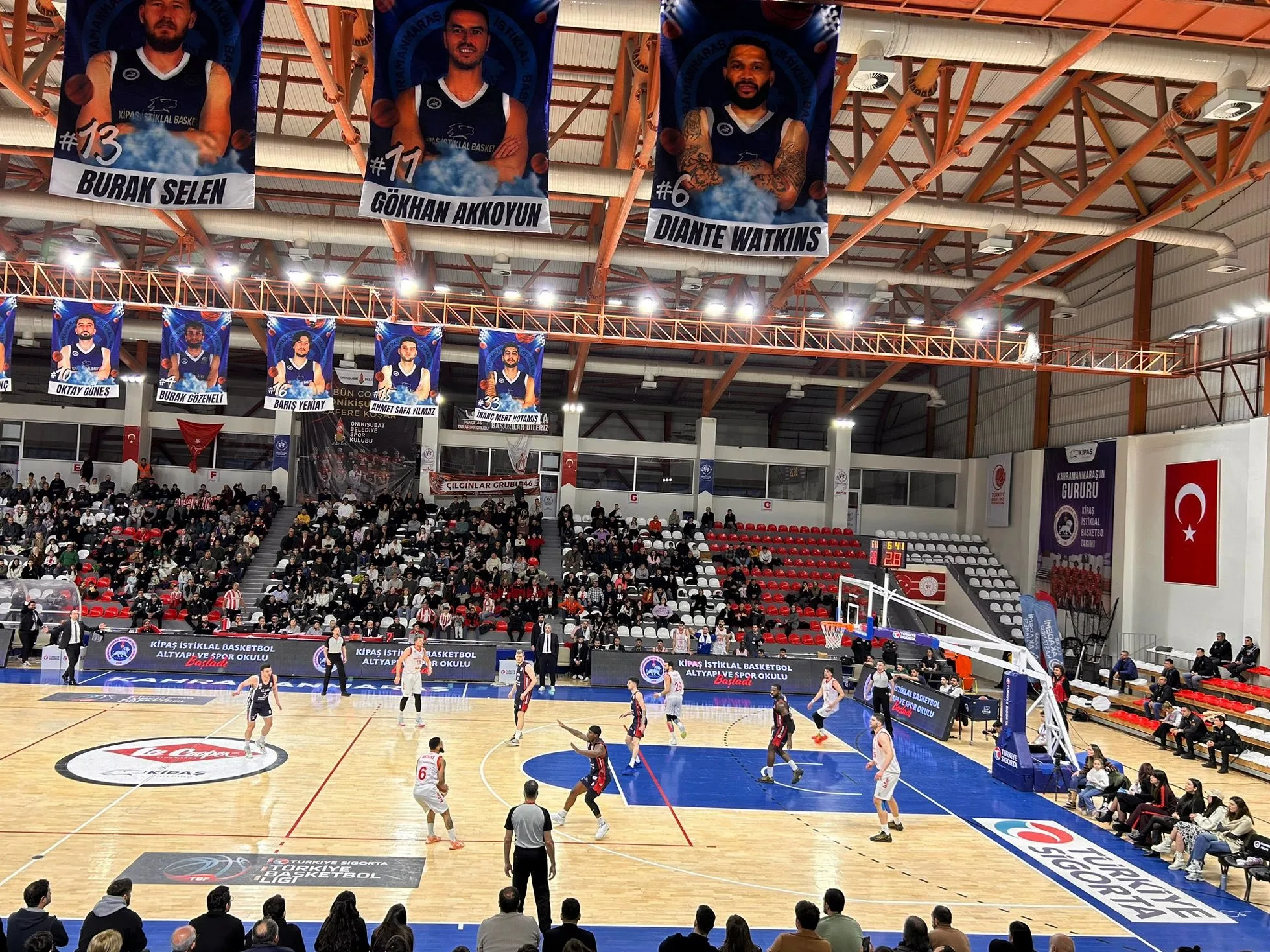 KİPAŞ İstiklal Spor, Türkiye Sigorta Türkiye Basketbol Ligi’nde Gaziantep Basketbol’u