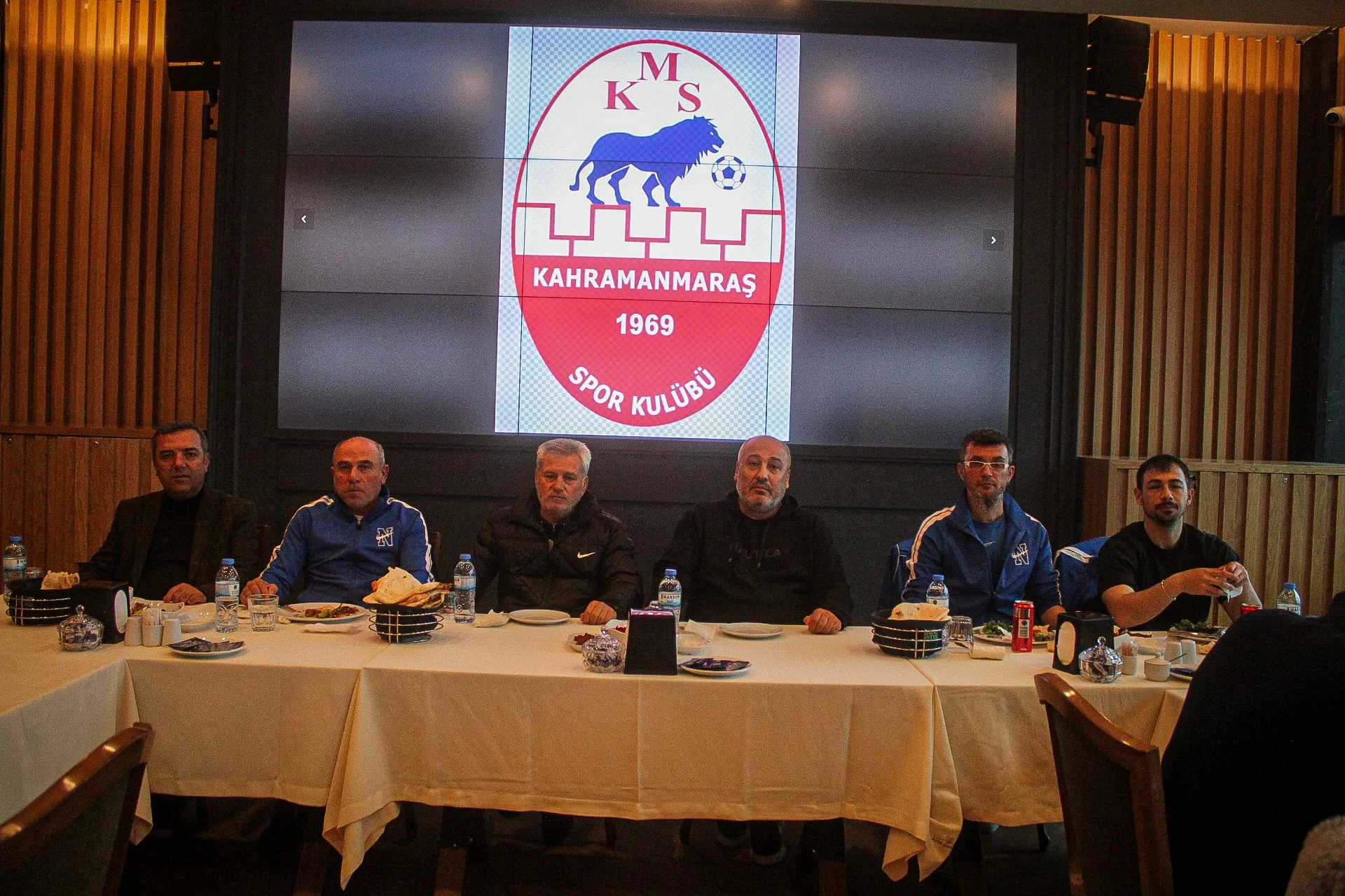 Kahramanmaraşspor Kenetlendi: Büyükşehir’den Kritik Maç Öncesi Moral Deposu!