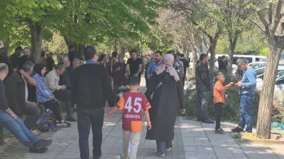 Kahramanmaraş’ta bugün sabah saatlerinden itibaren heyecanlı bir bekleyiş hakim.