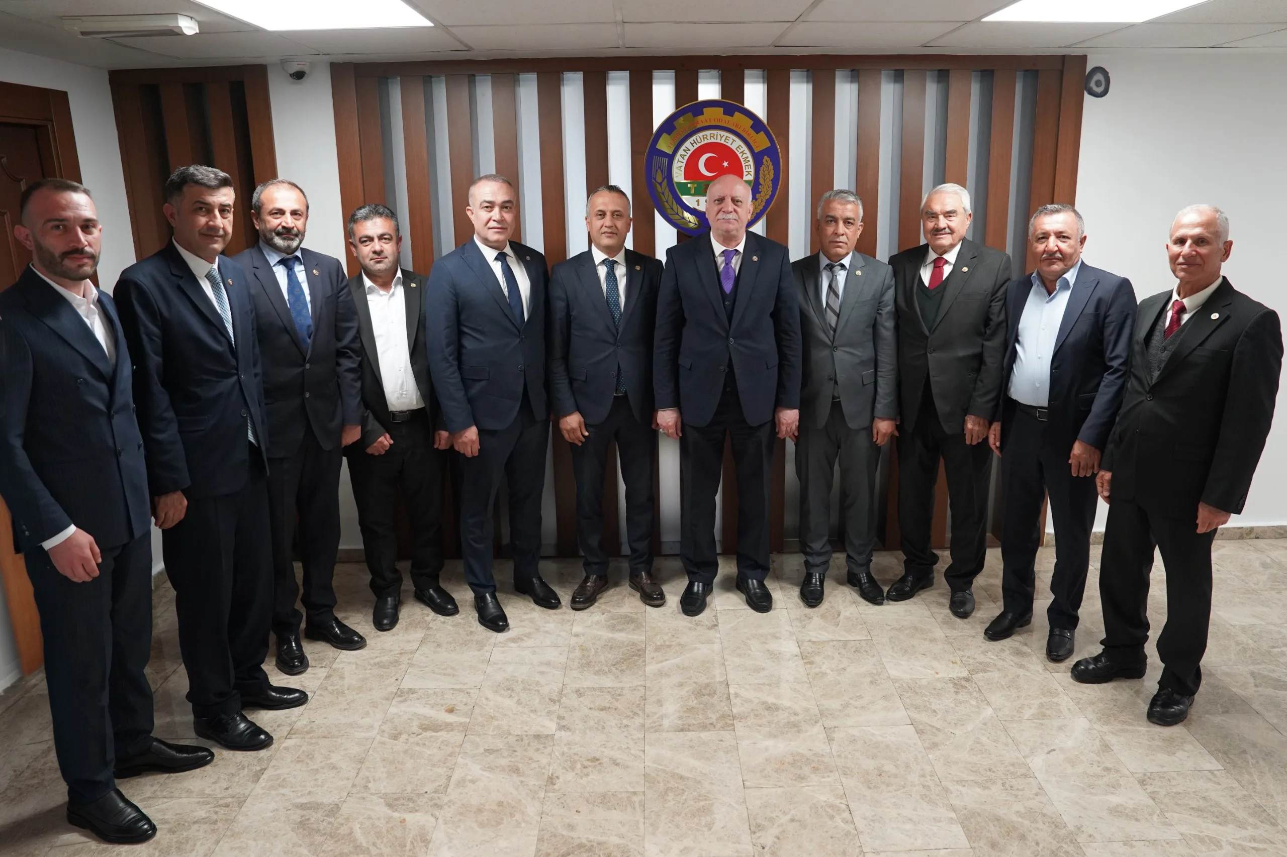 248cc4f2 794b 4e53 bb82 8218a1bbe17d