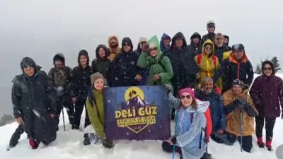 Osmaniyeli Doğa severler Kahramanmaraş'ın Göksun ilçesinde bulunan Değirmendere Karagöl’e doğa