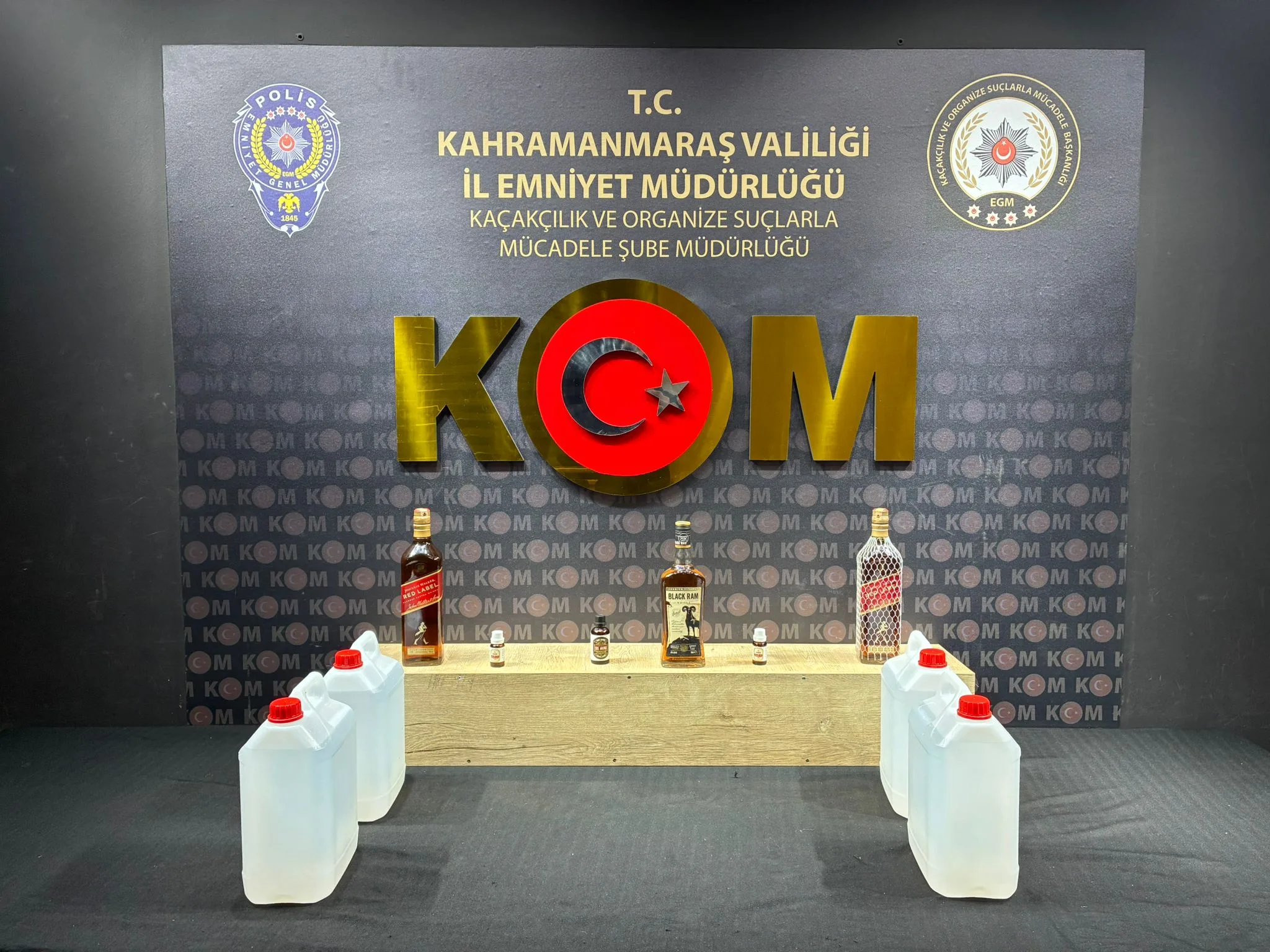 Zehir Tacirlerine ve Kaçakçılara Darbe: 2 Tutuklama!