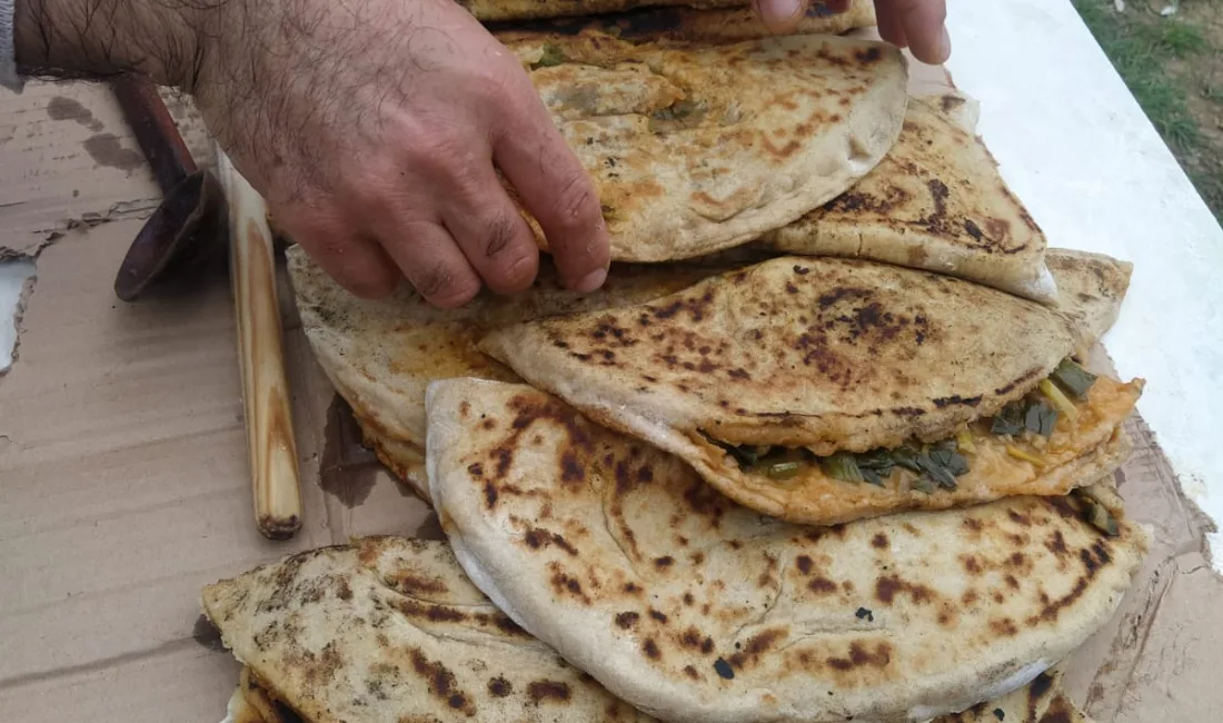 Kahramanmaraş’ın Andırın ilçesinde bir araya gelen Mehmet Çıngıl, Ahmet Rüzgar,