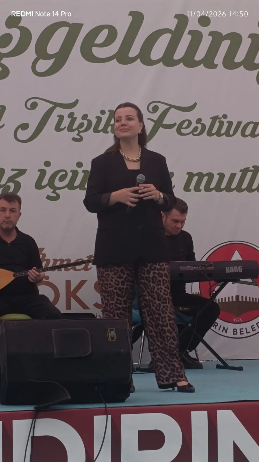 Andırın Kendi Sesini Bağrına Bastı: Hatice Gökçeli Mest Etti! Andırın Kendi Sesini Bağrına Bastı: Hatice Gökçeli Mest Etti!