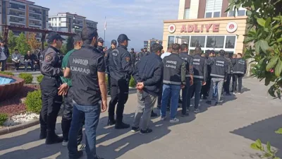 Kahramanmaraş merkezli soruşturma kapsamında, uyuşturucu satıcılarına yönelik operasyonda gözaltına alınan