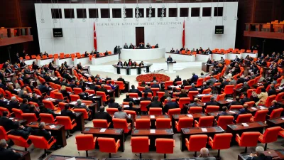 Şanlıurfa ve Kahramanmaraş’ta yaşanan okul saldırıları meclisi harekete geçirdi. TBMM,