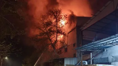 Kahramanmaraş’ta iş yerinde çıkan yangın, itfaiye ekiplerinin hızlı müdahalesiyle büyümeden