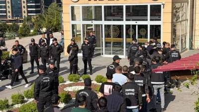 Kahramanmaraş’ta narkotik ekiplerince düzenlenen geniş çaplı uyuşturucu operasyonunda 45 şüpheli