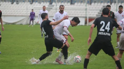 Son hafta karşılaşmasında deplasmanda Diyarbekirspor ile 2-2 Kahramanmaraşspor, tarihinde ilk