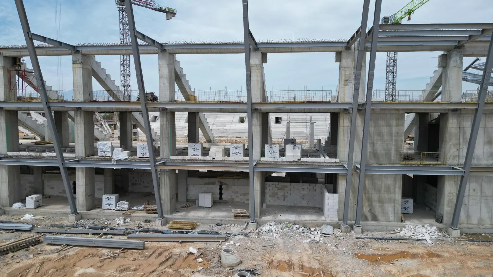 e8a5f9ce 4623 4b69 a157 aff069d1228d