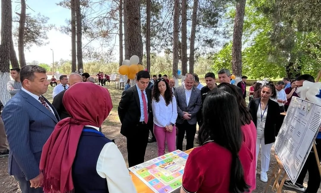  Andırın / Yeşilova Şehit Adem Seyfioğlu Anadolu Lisesi öğrencilerinin