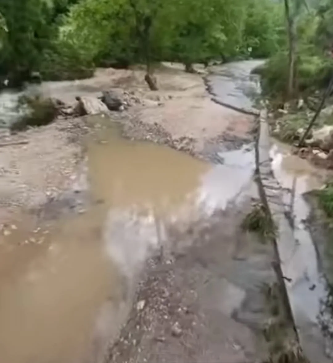 Kahramanmaraş Andırın’da Sel Felaketi: Dereler Taştı, Yollar Çöktü