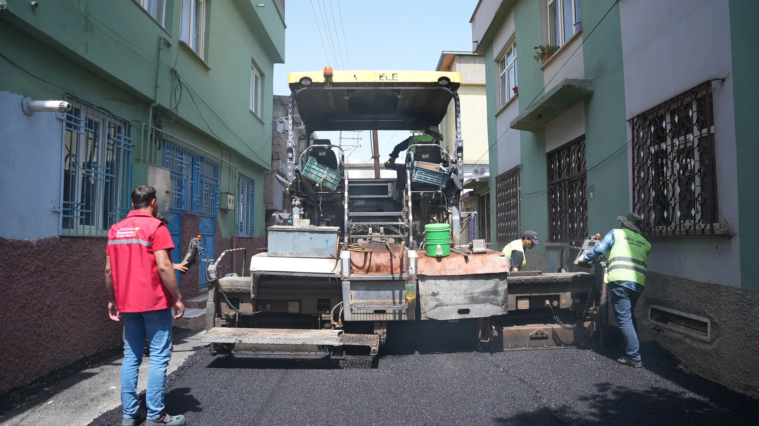 11 bölgede asfalt çalışması: Kahramanmaraş şantiye gibi!