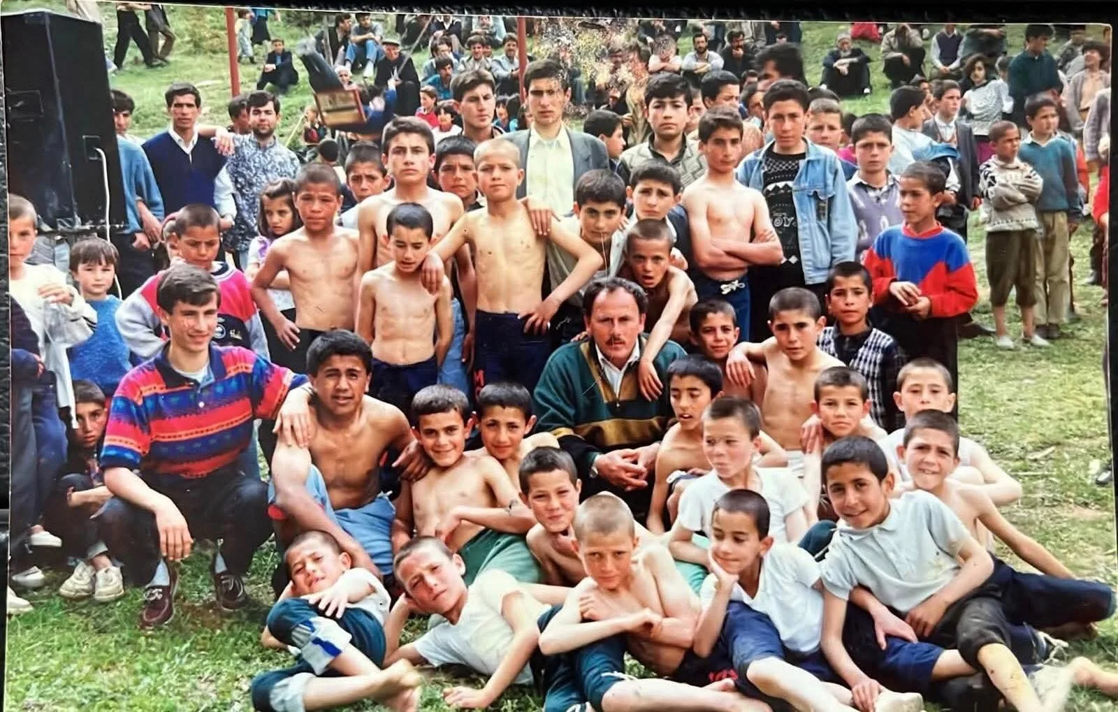 Sular Altında Kalan Bir Hafıza: Çınargeçidi’nin Unutulmaz Şölenleri Sular Altında Kalan Bir Hafıza: Çınargeçidi’nin Unutulmaz Şölenleri