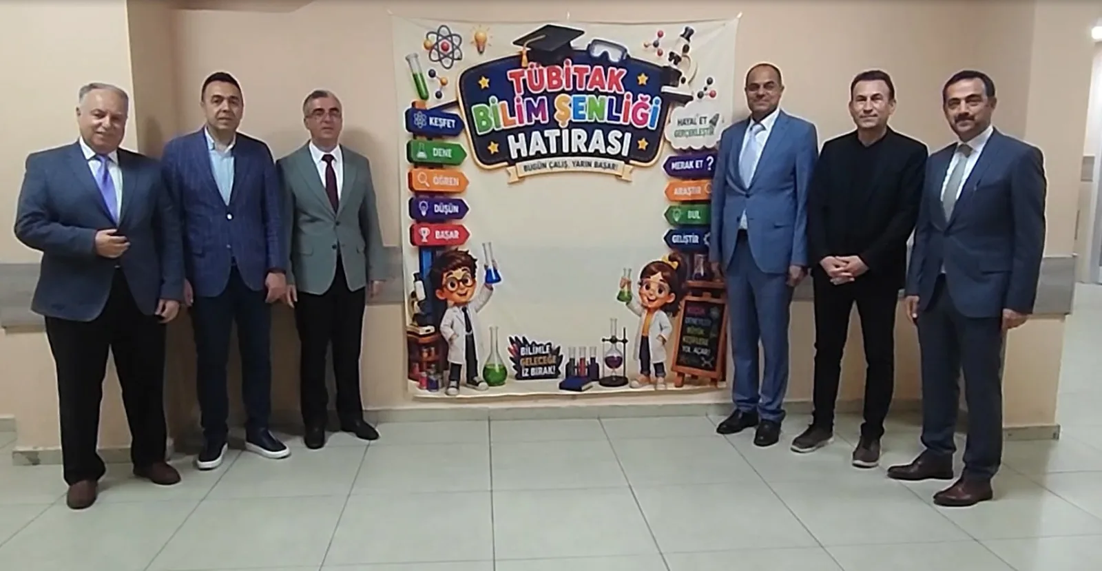 Onikişubat’ta Bilim ve Sanat Rüzgarı: Tebernuş Özler Ortaokulu’ndan Muhteşem TÜBİTAK Şenliği!