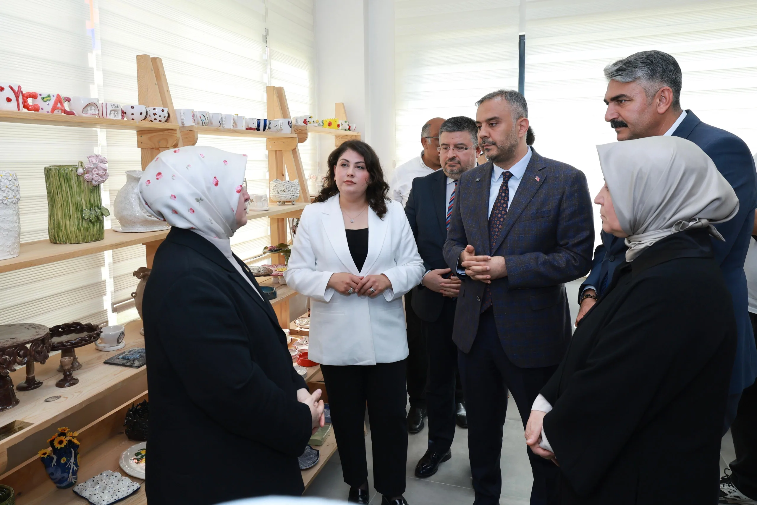 Onikişubat Belediyesi Kadın Emeği Seramik Atölyesi’nin eserleri görücüye çıktı