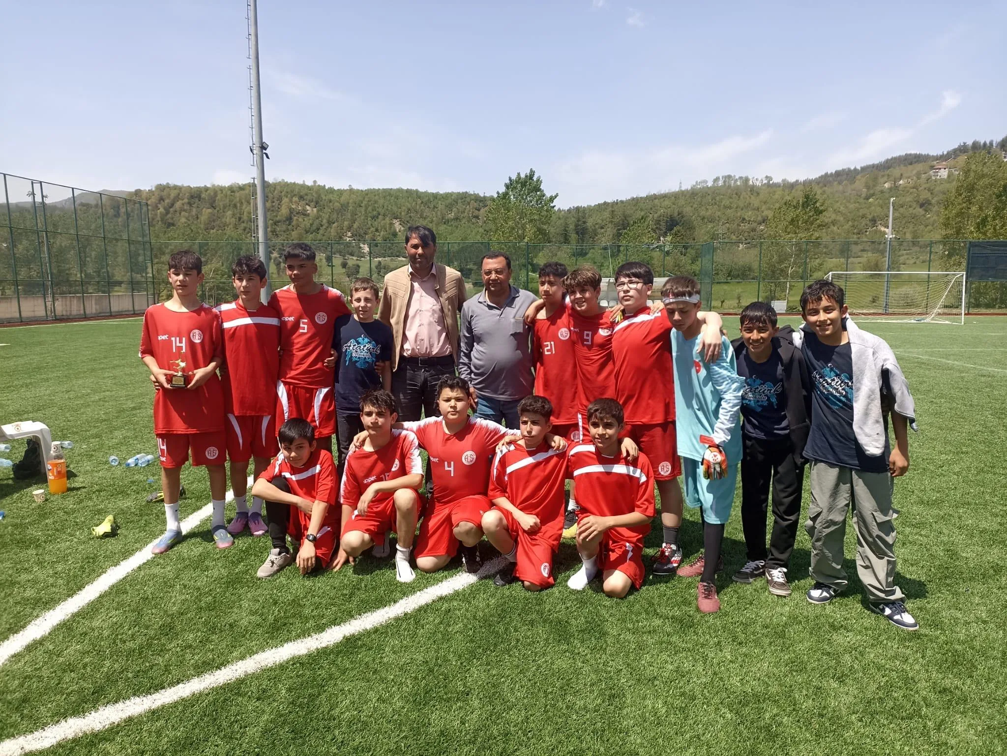 Andırın’da 4. Geleneksel Okullar Arası Futbol Turnuvası Şölen Havasında Tamamlandı