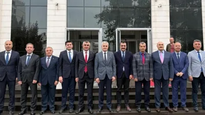 Turan Akpınar, ilçe programı kapsamında Pazarcık'ta bir dizi okul ve