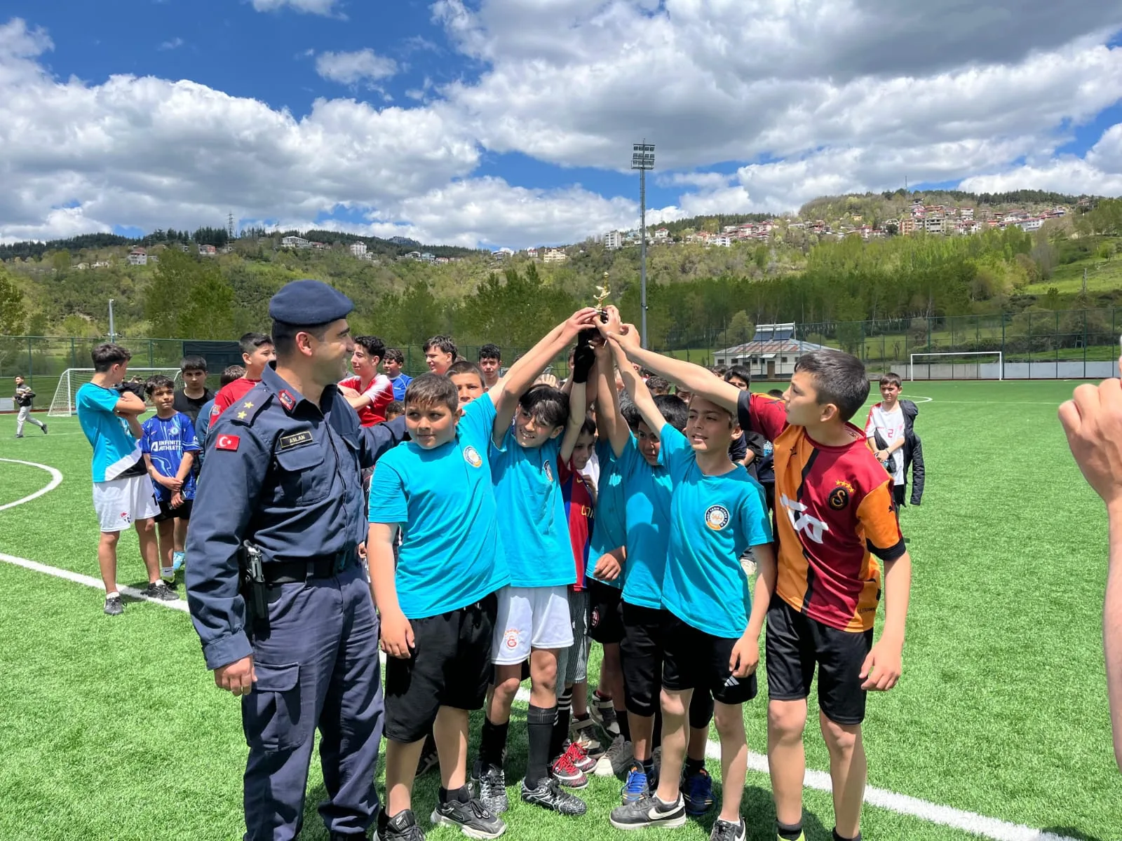 Andırın’da 4. Geleneksel Okullar Arası Futbol Turnuvası Şölen Havasında Tamamlandı