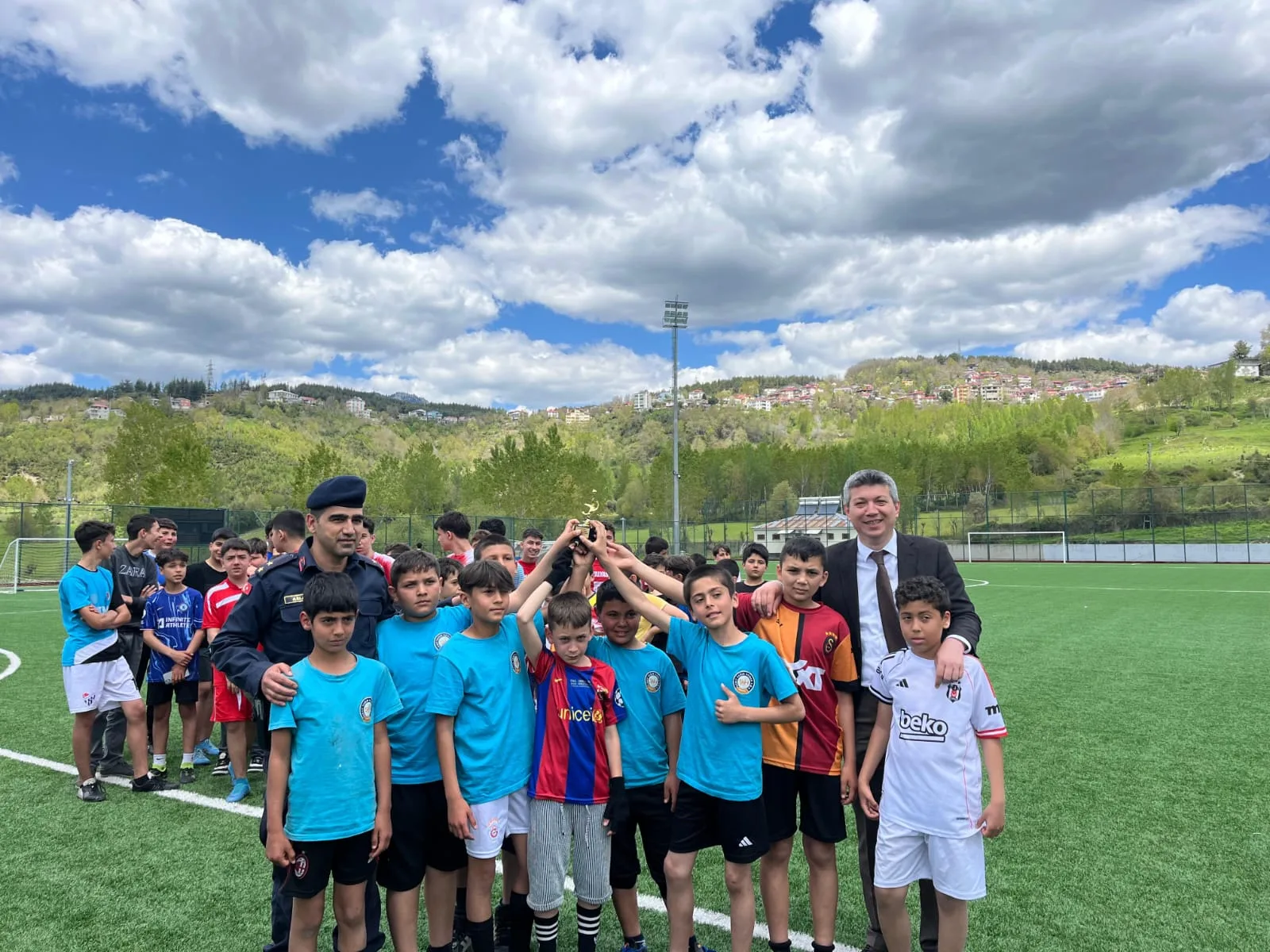 Andırın’da 4. Geleneksel Okullar Arası Futbol Turnuvası Şölen Havasında Tamamlandı