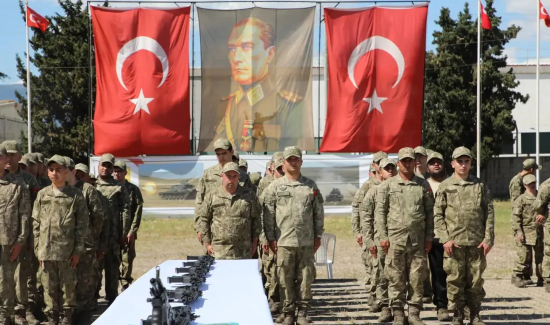 Kahramanmaraş’ta Engelliler Haftası kapsamında düzenlenen Temsili Askerlik Töreni, duygu dolu