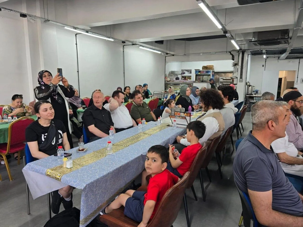 Londra’da Kahramanmaraşlılar Bayramlaştı
