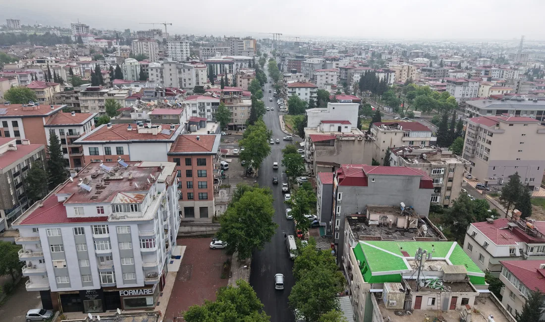Kahramanmaraş Büyükşehir Belediyesi, şehir merkezinin ulaşımdaki can damarlarından Cahit Zarifoğlu