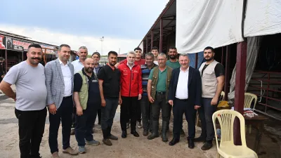 Canlı Hayvan Pazarı’nı ziyaret ederek incelemelerde bulunan Kahramanmaraş Büyükşehir Belediye